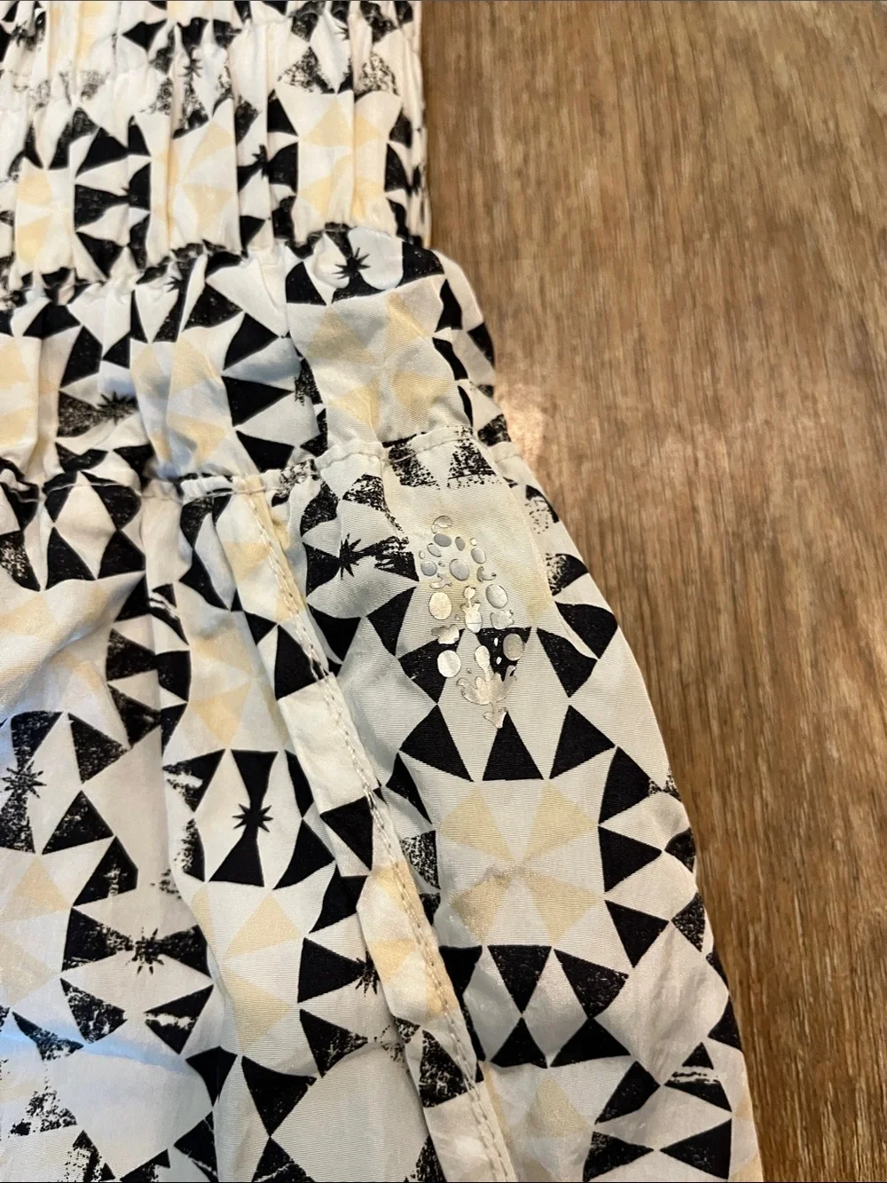 FP Movement The Way Home Shorts Size Small White Black Patterned Activewear - Picture 6 of 13